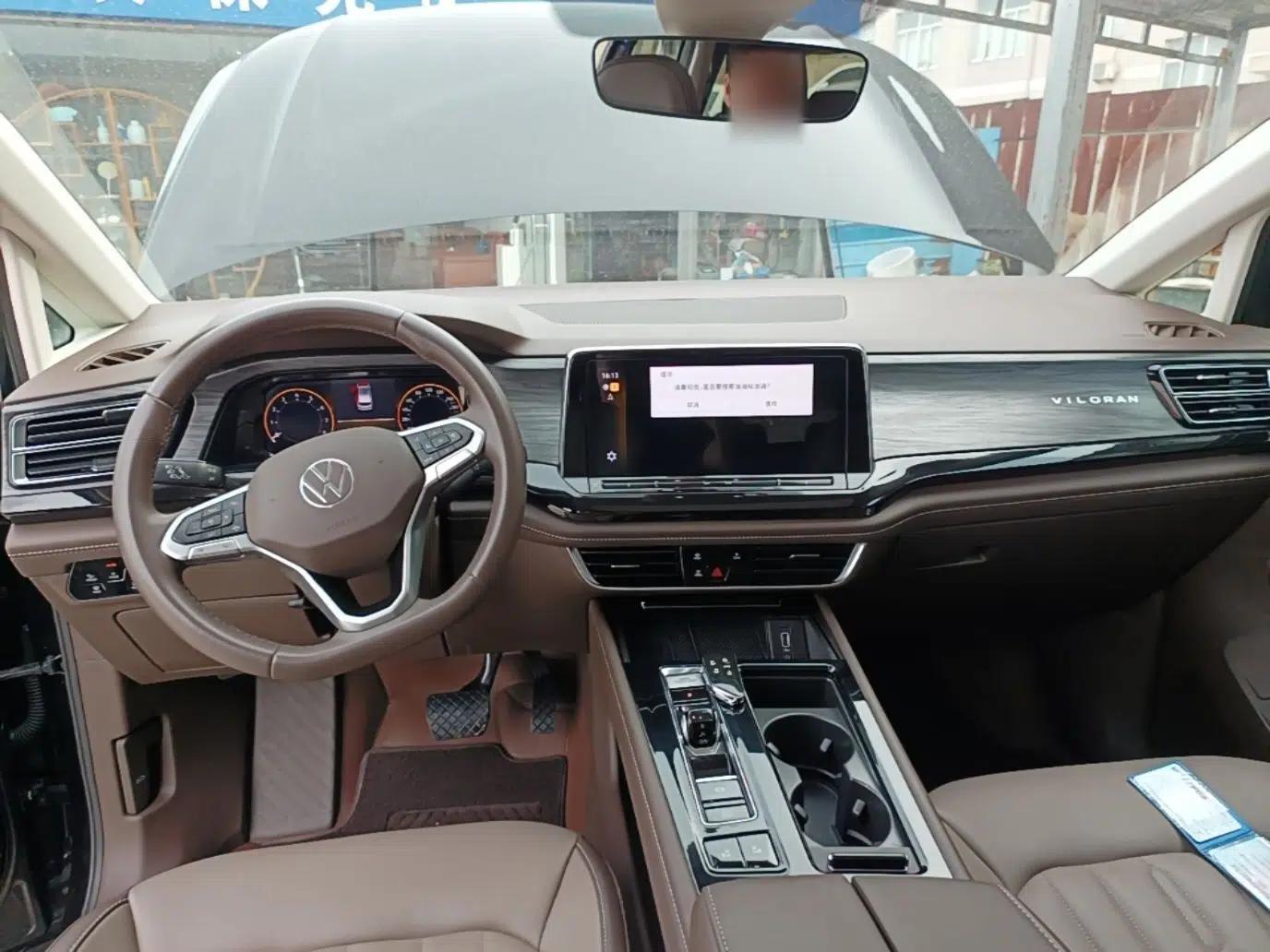 Volkswagen Viloran 2023 Facelift 330TSI Luxury Edition — миниатюра 12