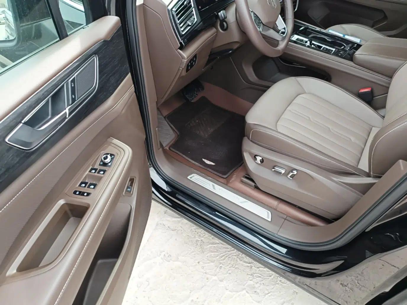 Volkswagen Viloran 2023 Facelift 330TSI Luxury Edition — миниатюра 18