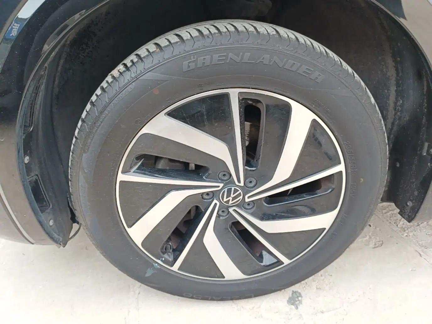 Volkswagen Viloran 2023 Facelift 330TSI Luxury Edition — миниатюра 10