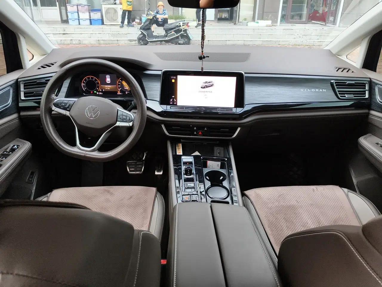 Volkswagen Viloran 2024 380TSI Luxury Edition — миниатюра 9