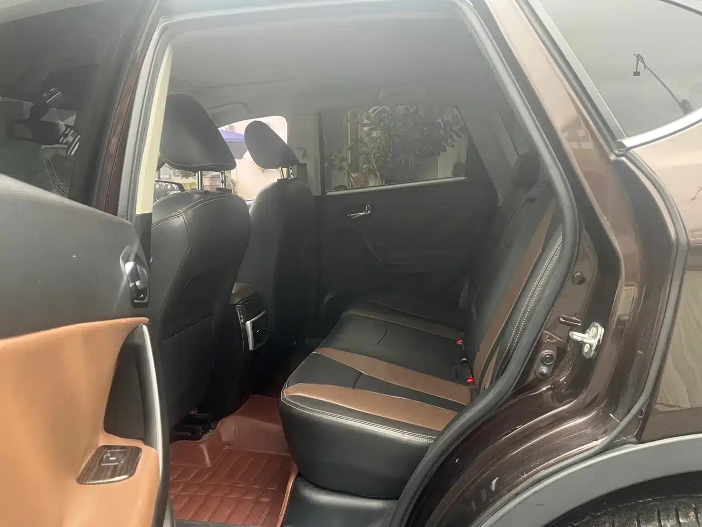Trumpchi GS5 Super 2015 1.8T Automatic 2WD Luxury Navigation Edition — миниатюра 11