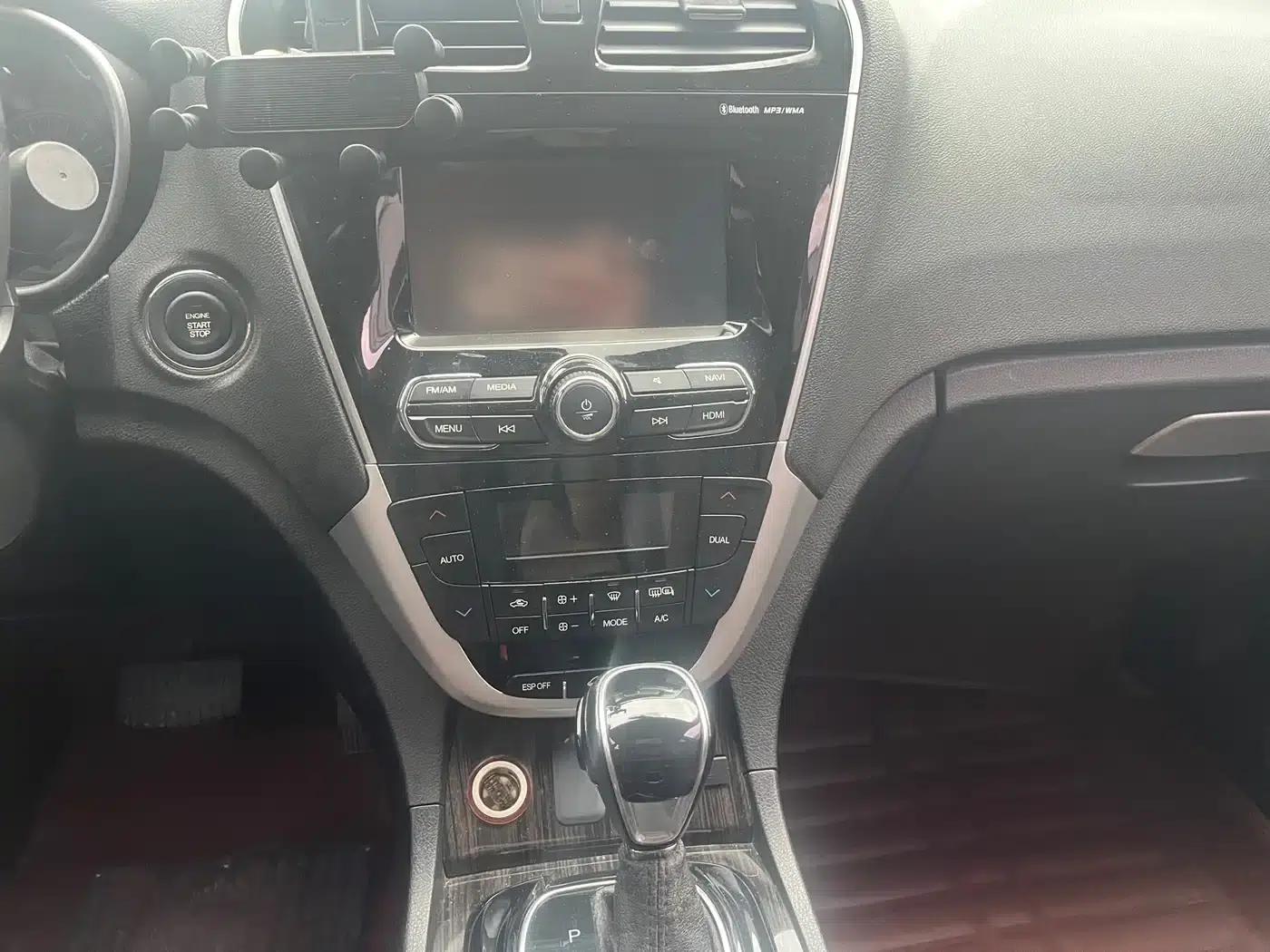 Trumpchi GS5 Super 2015 1.8T Automatic 2WD Luxury Navigation Edition — миниатюра 14