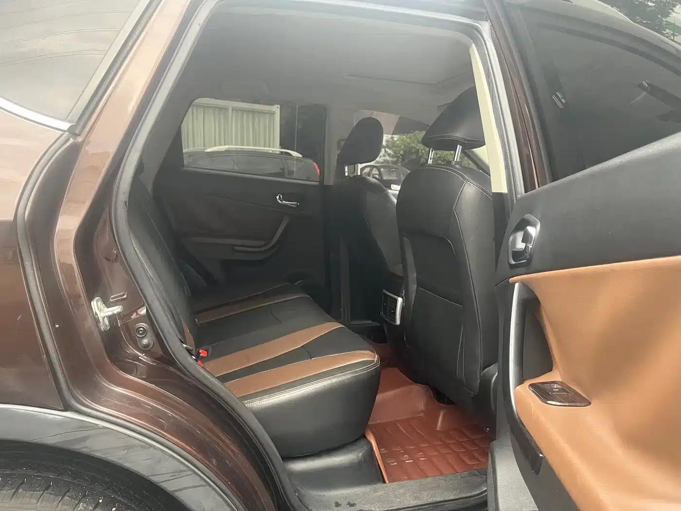 Trumpchi GS5 Super 2015 1.8T Automatic 2WD Luxury Navigation Edition — миниатюра 15