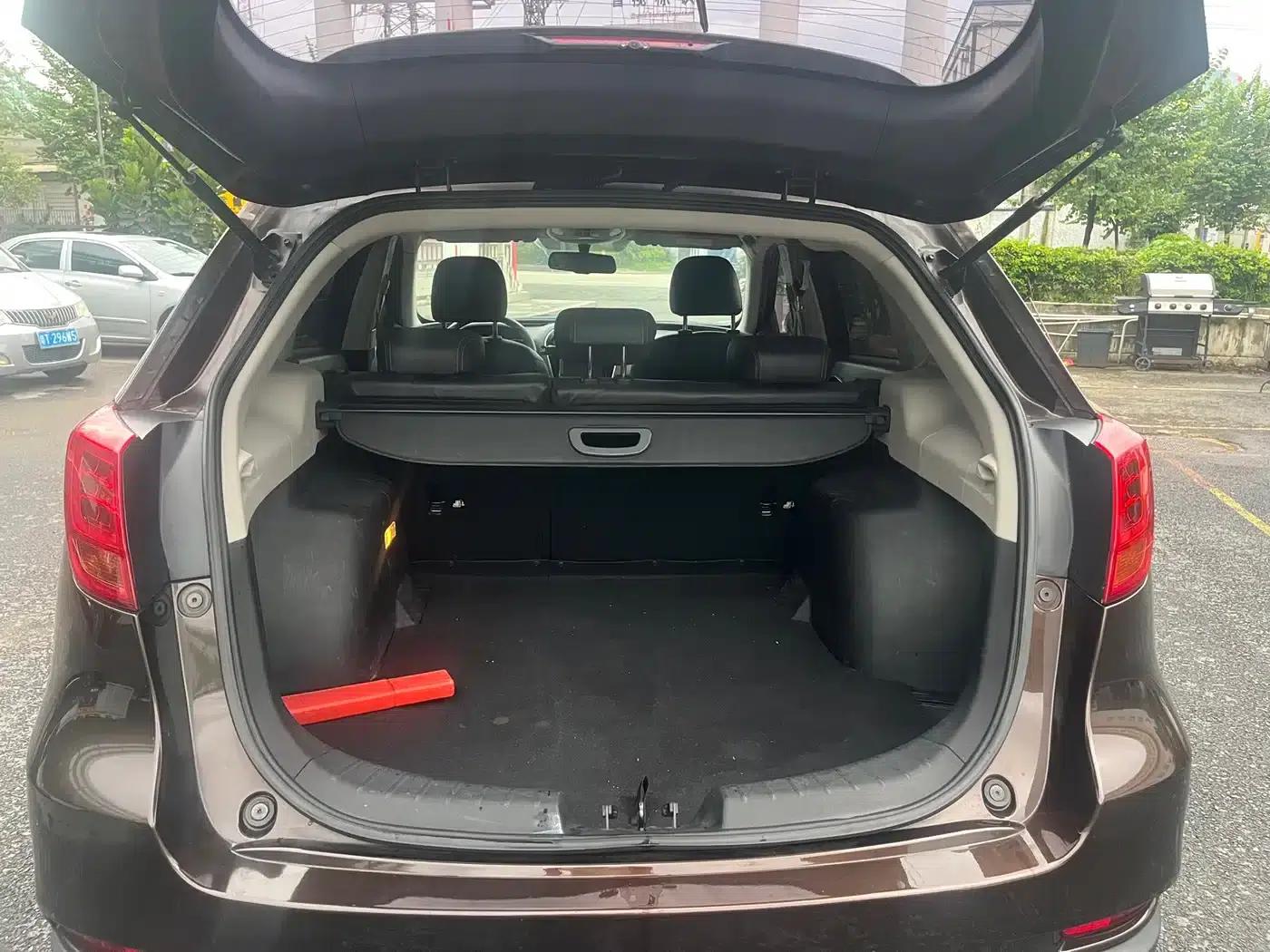 Trumpchi GS5 Super 2015 1.8T Automatic 2WD Luxury Navigation Edition — миниатюра 19