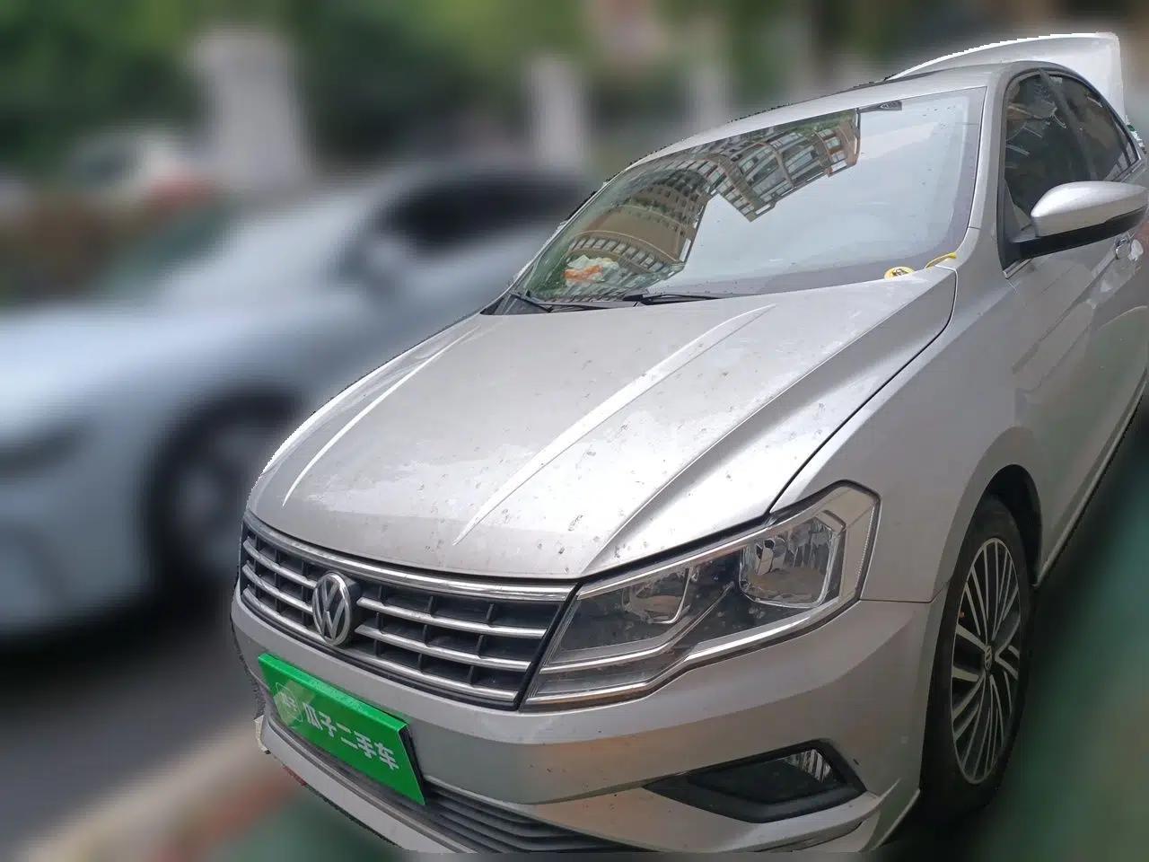 Volkswagen Jetta 2019 Dream Edition 1.5L Automatic Comfort Version — миниатюра 1