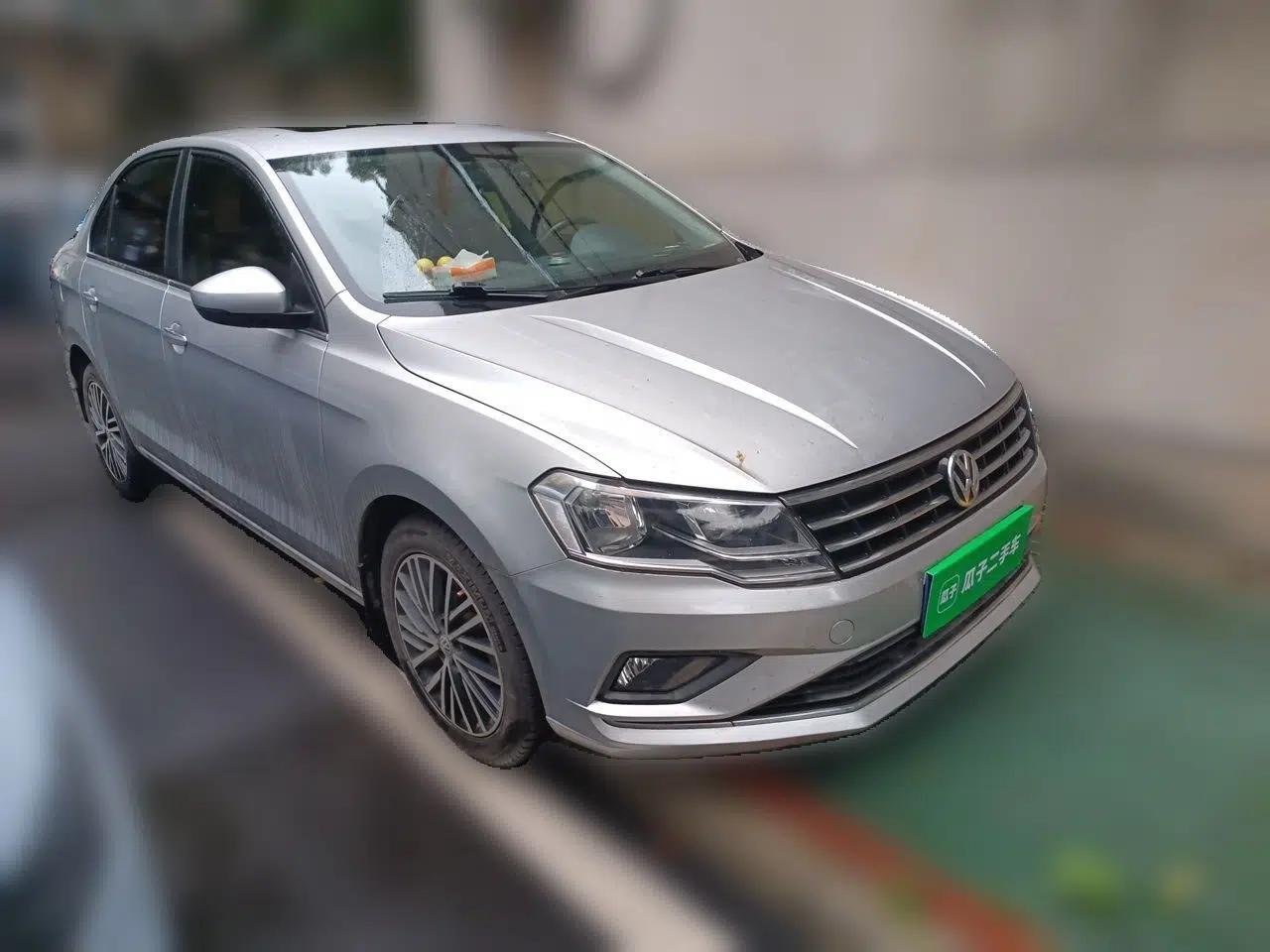 Volkswagen Jetta 2019 Dream Edition 1.5L Automatic Comfort Version — миниатюра 3