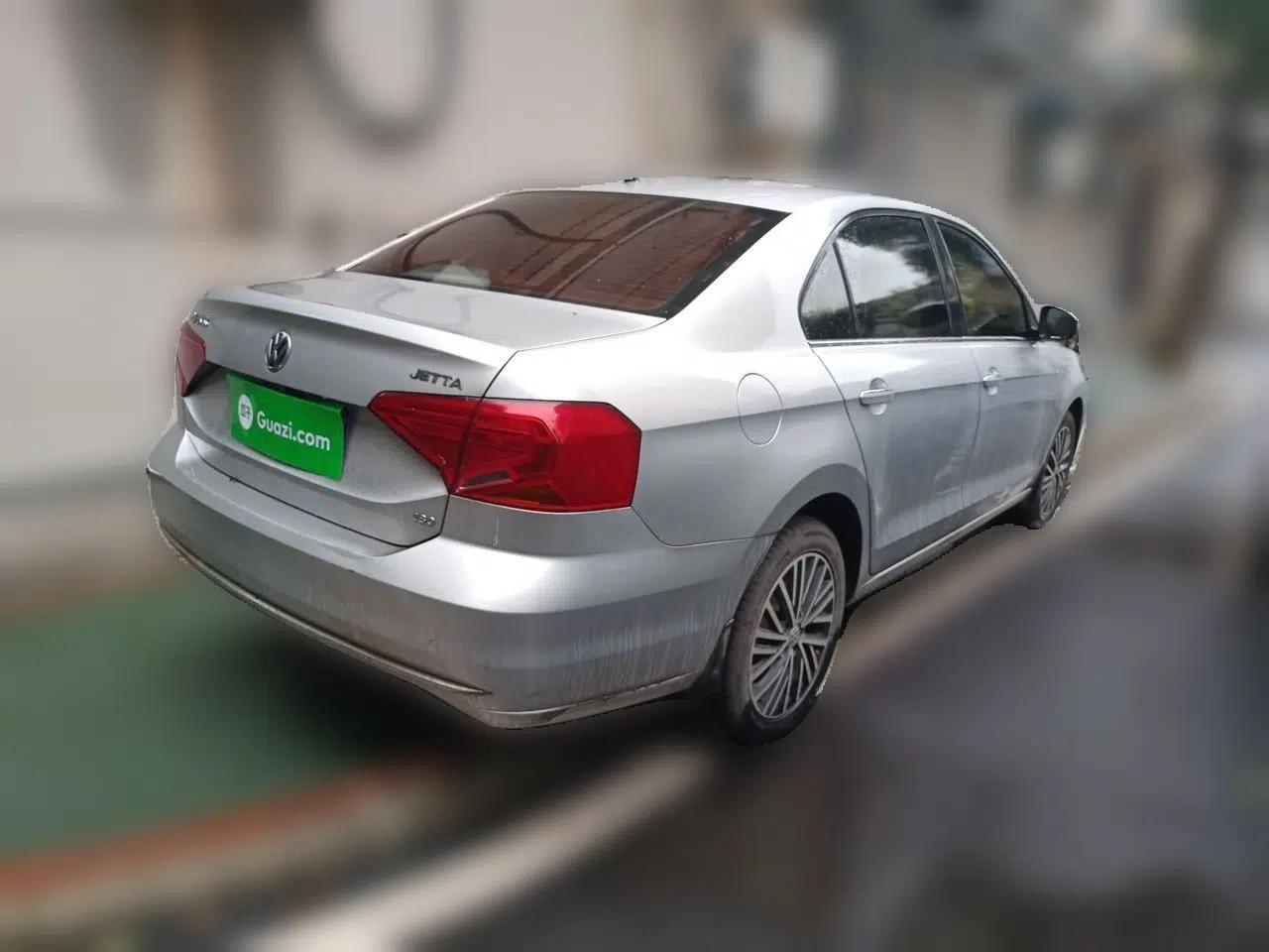 Volkswagen Jetta 2019 Dream Edition 1.5L Automatic Comfort Version — миниатюра 6