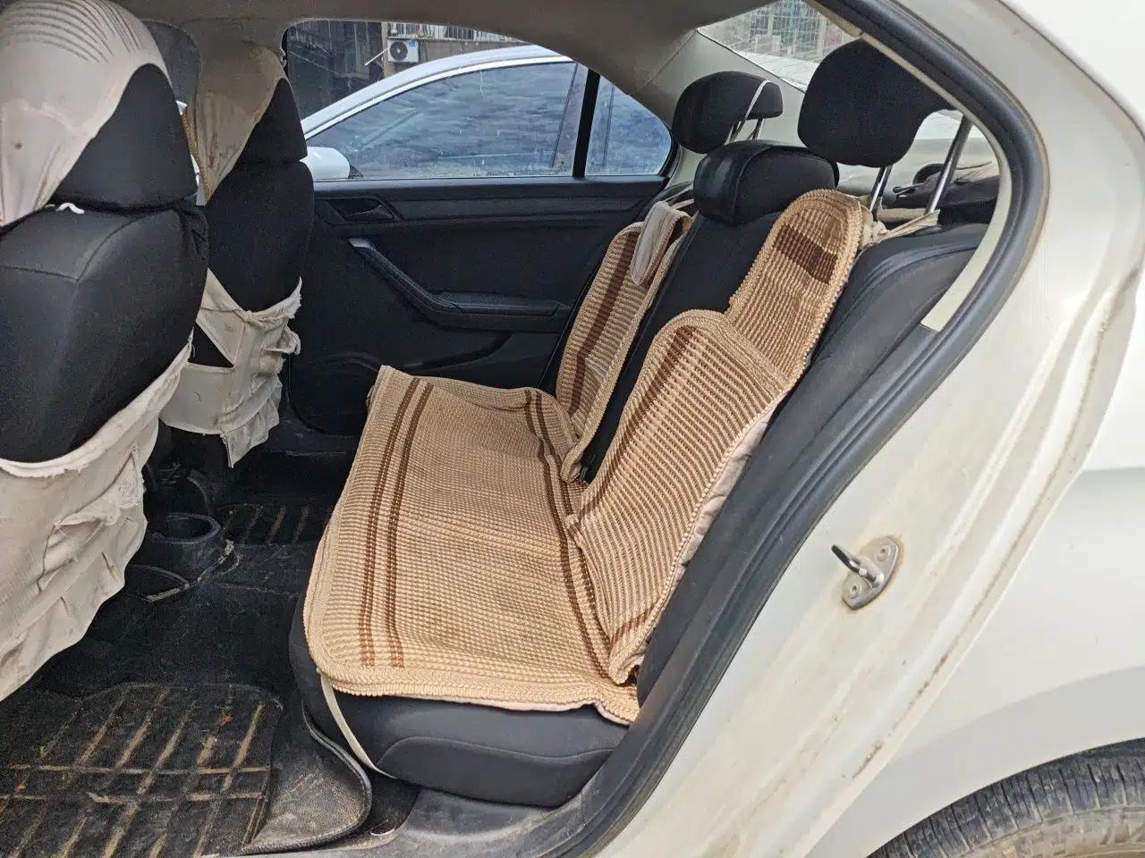 Volkswagen Jetta 2013 1.6L Automatic Fashion Model — миниатюра 17