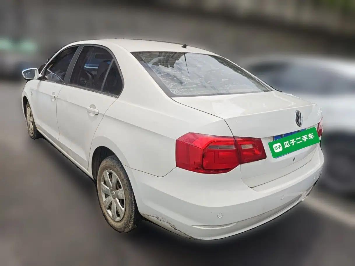 Volkswagen Jetta 2013 1.6L Automatic Fashion Model — миниатюра 4