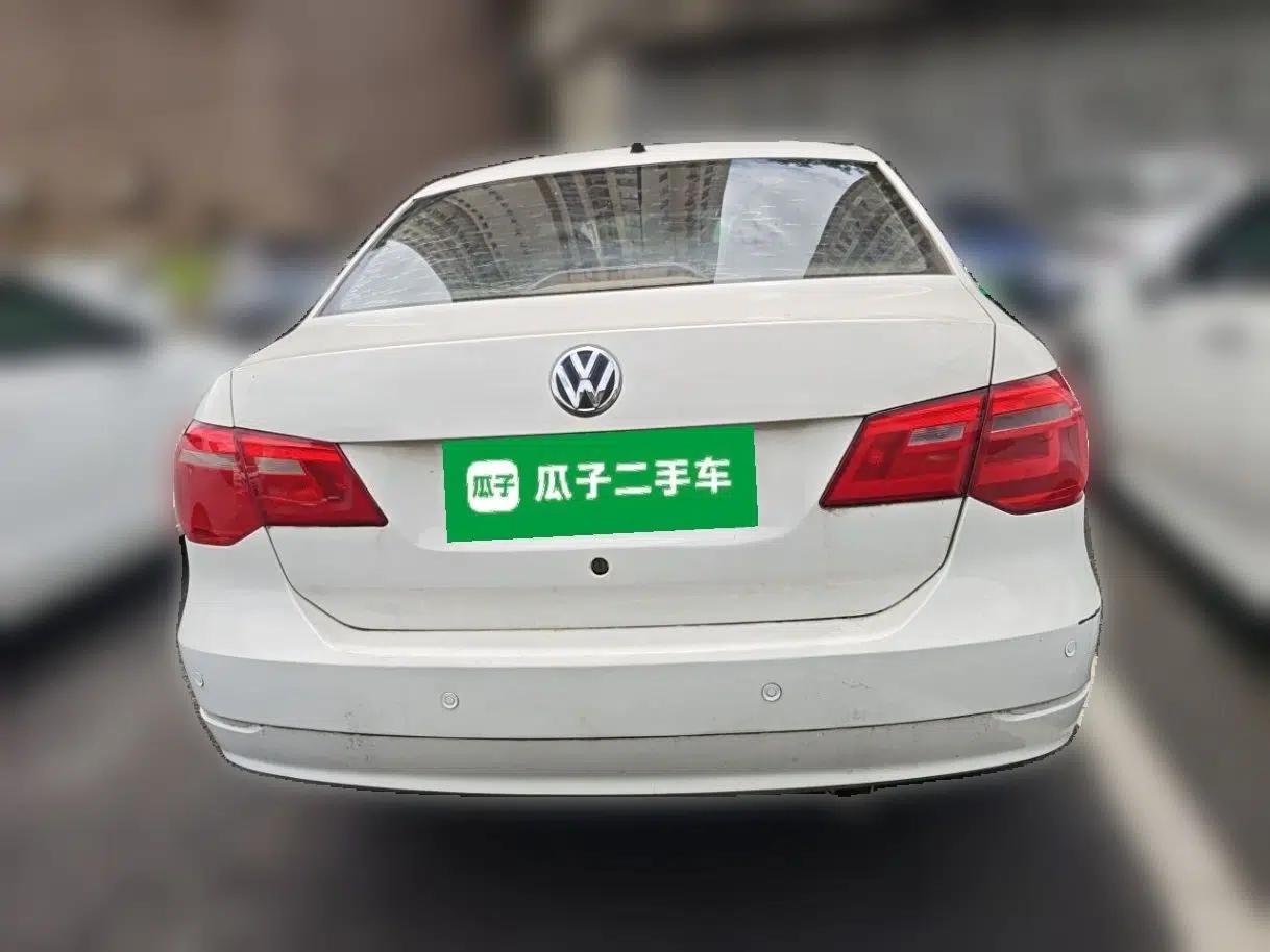 Volkswagen Jetta 2013 1.6L Automatic Fashion Model — миниатюра 5