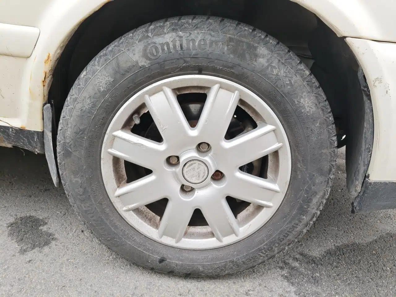 Volkswagen Jetta 2006 GIF Avant-Garde Millionth Anniversary Edition — миниатюра 8