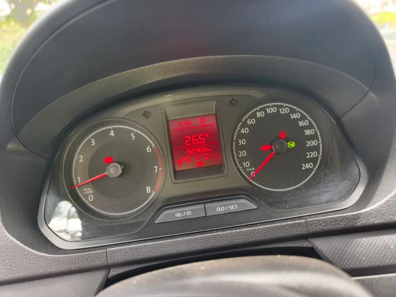 Volkswagen Jetta 2017 1.5L Automatic Fashion Model — миниатюра 12