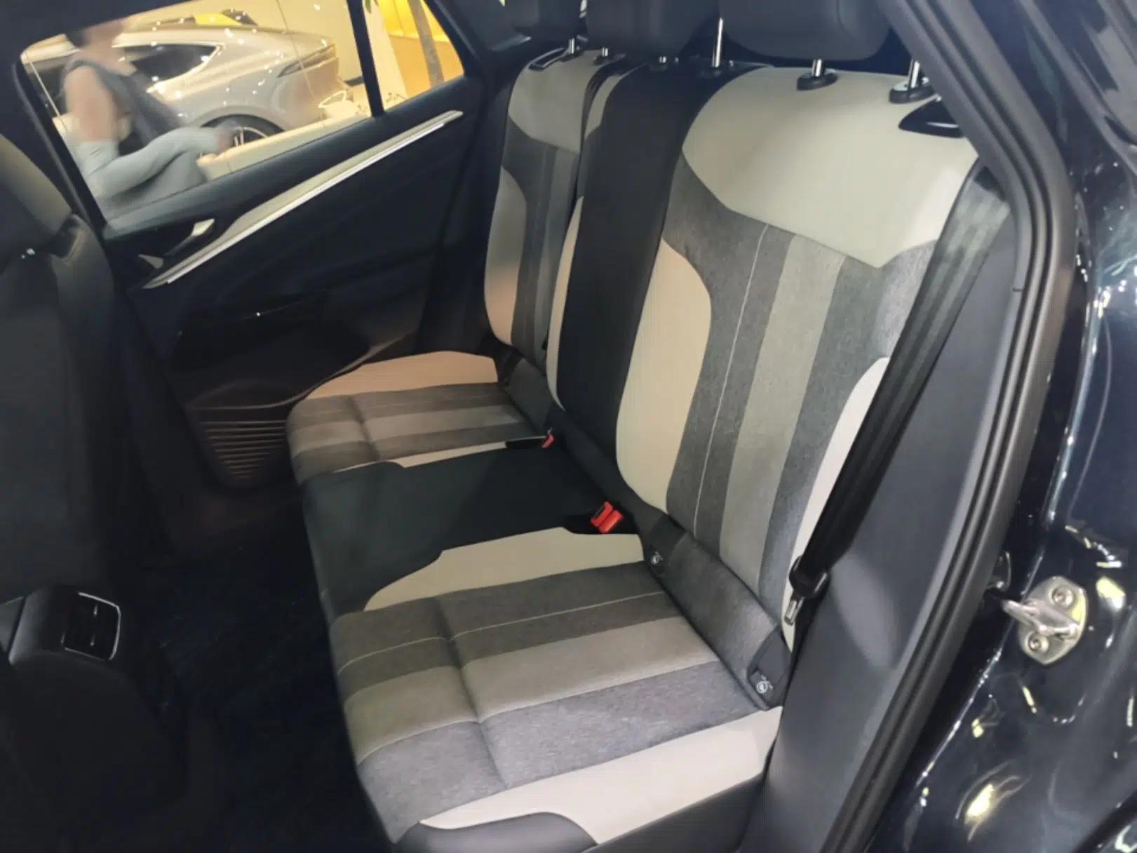 Volkswagen ID.4 CROZZ 2022 Standard Range PURE Edition — миниатюра 20