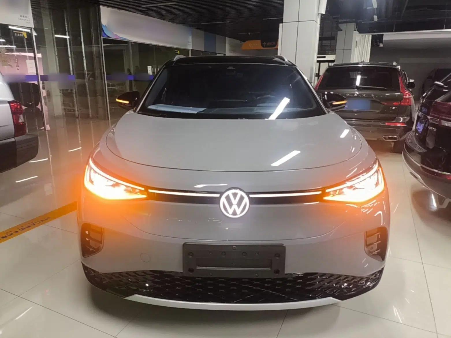 Volkswagen ID.4 CROZZ 2024 PRO Model — миниатюра 2