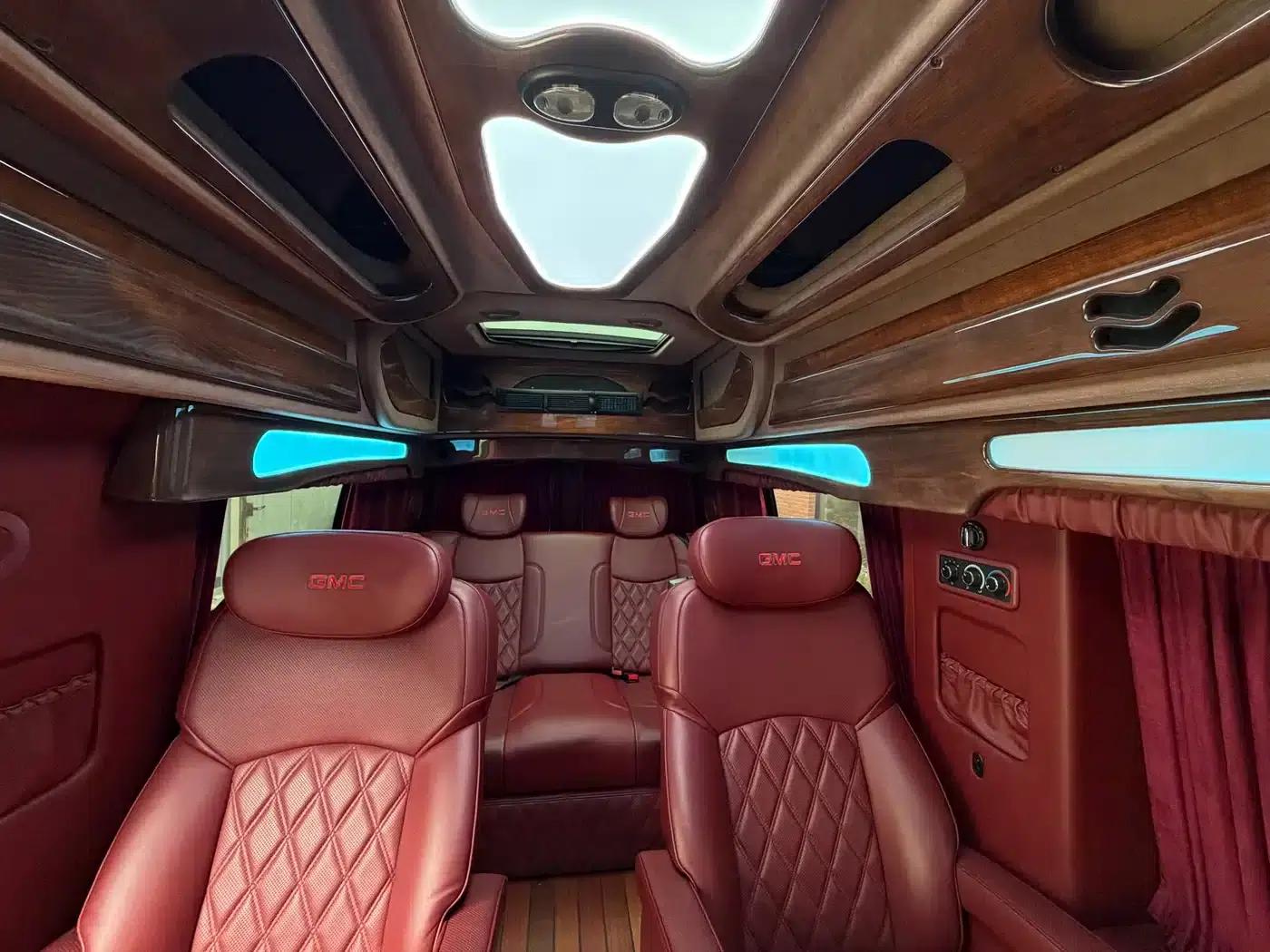 2011 SAVANA 6.0L Business Star 7-seater — миниатюра 23