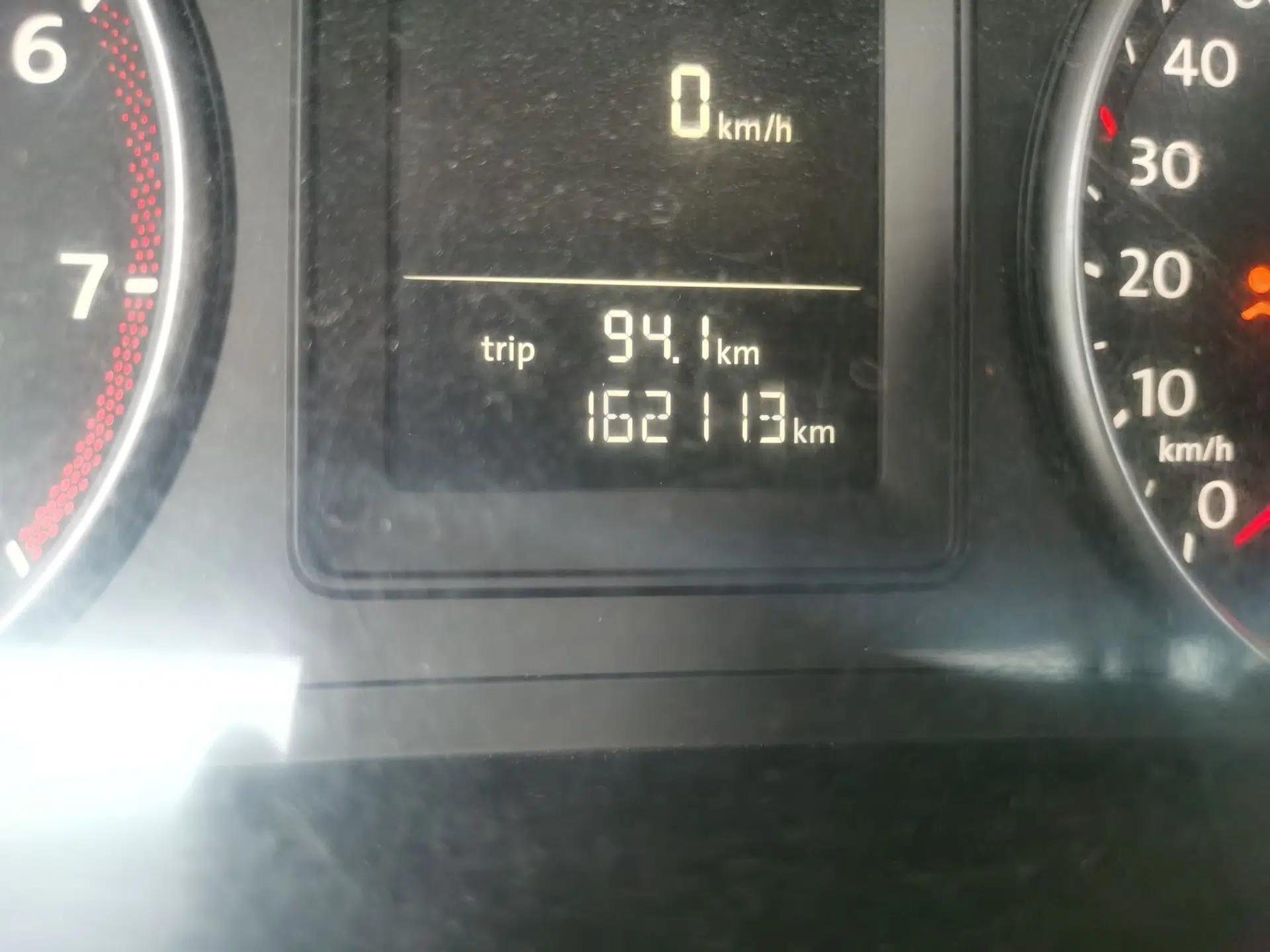 Volkswagen Touran 2013 1.4T Manual Comfort Edition 5-Seater — миниатюра 12