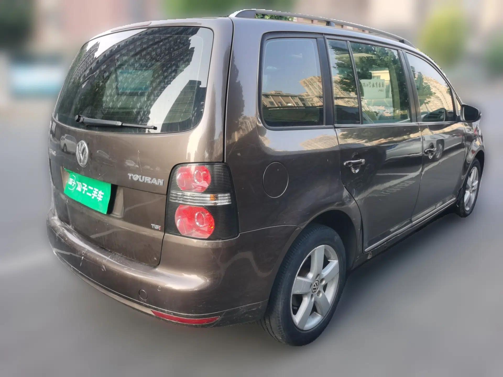Volkswagen Touran 2013 1.4T Manual Comfort Edition 5-Seater — миниатюра 6