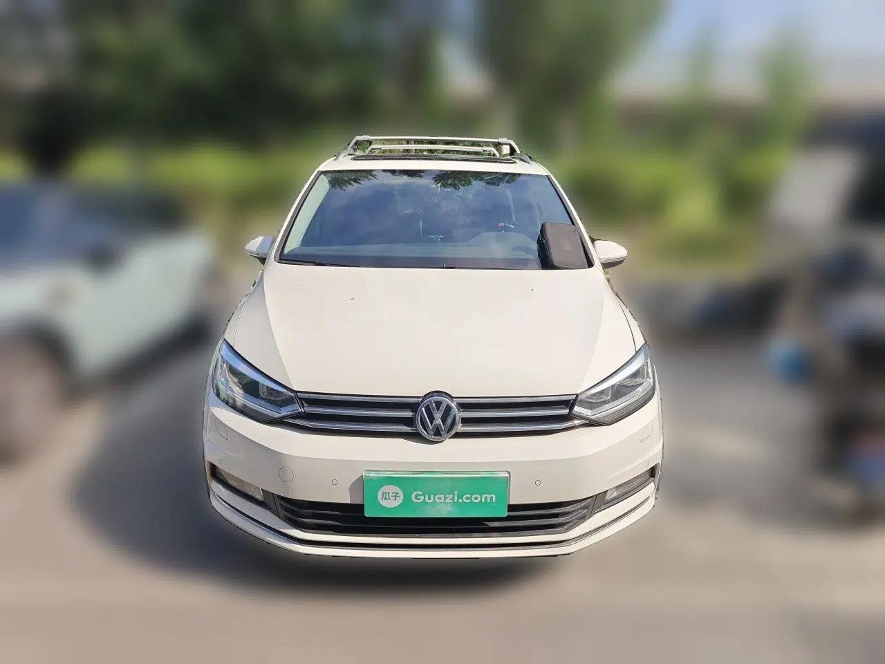Volkswagen Touran 2018 Volkswagen Touran L 280TSI DSG Comfort Edition 7-seater — миниатюра 2