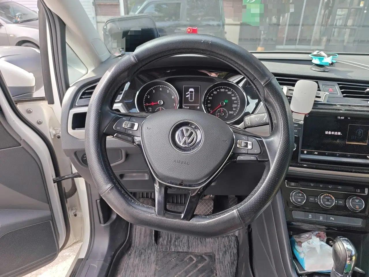 Volkswagen Touran 2018 Volkswagen Touran L 280TSI DSG Comfort Edition 7-seater — миниатюра 10