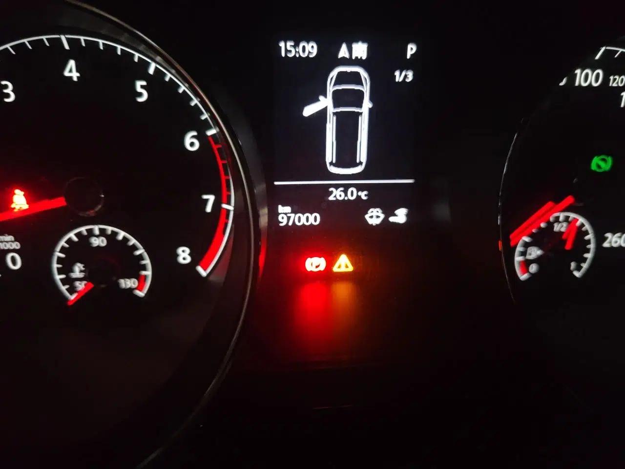 Volkswagen Touran 2018 Volkswagen Touran L 280TSI DSG Boundary Edition 7 Seats China V Emission Standard — миниатюра 12