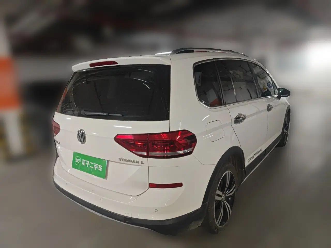 Volkswagen Touran 2018 Volkswagen Touran L 280TSI DSG Boundary Edition 7 Seats China V Emission Standard — миниатюра 6