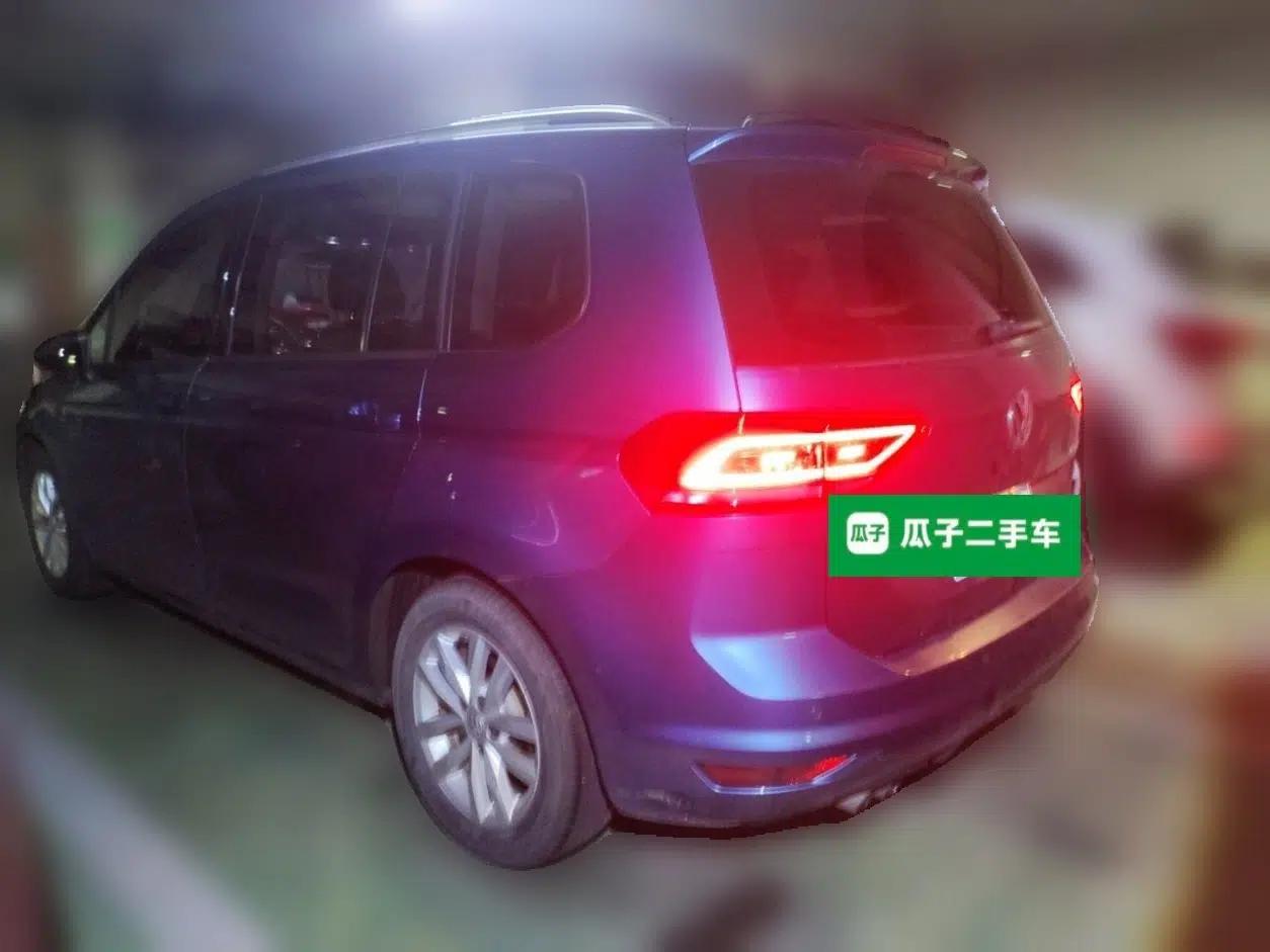 Volkswagen Touran 2016 Volkswagen Touran L 280TSI DSG Comfort Edition — миниатюра 4