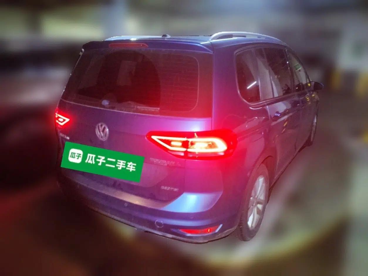 Volkswagen Touran 2016 Volkswagen Touran L 280TSI DSG Comfort Edition — миниатюра 6
