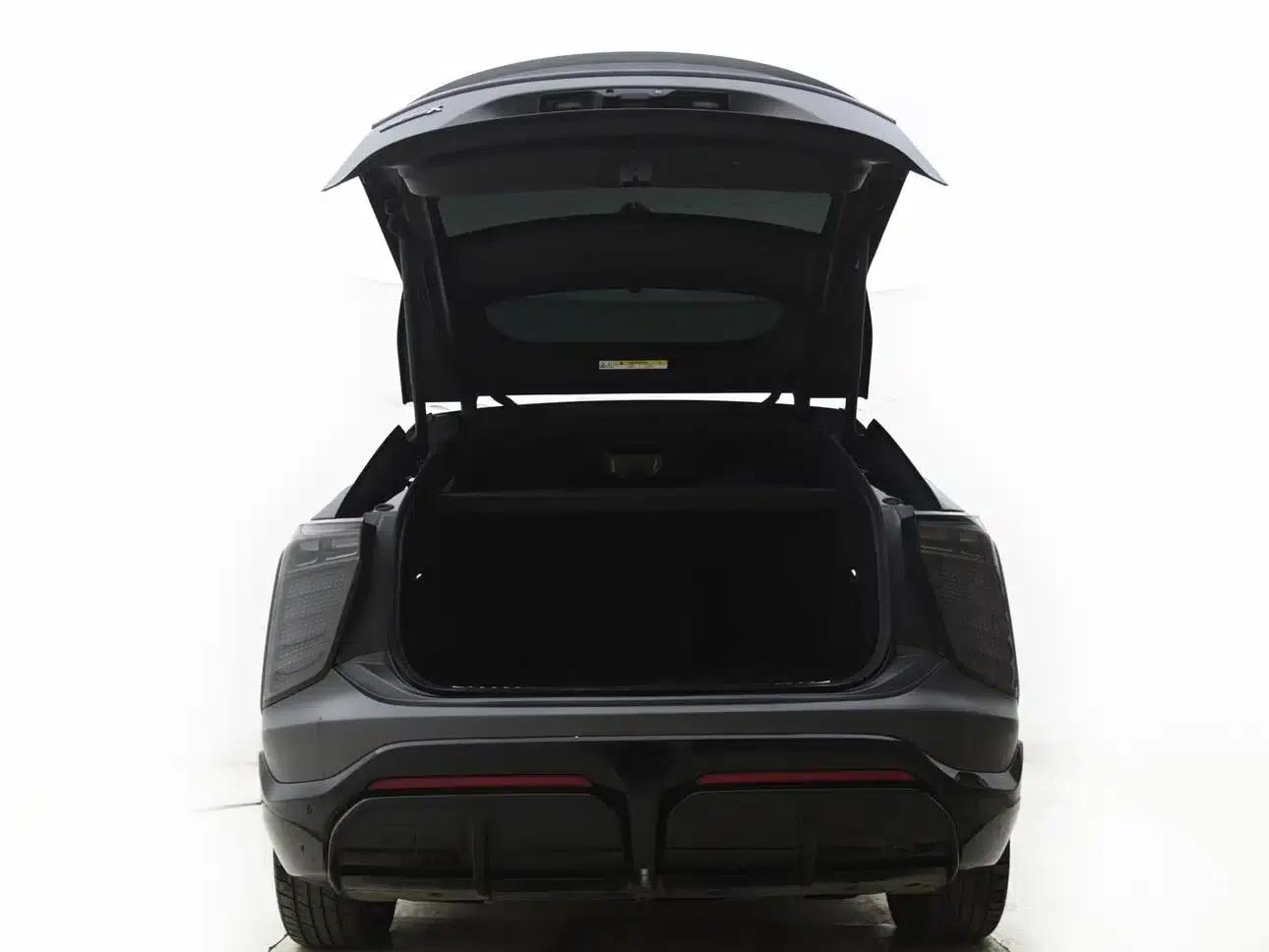 HiPhi X 2021 Founder Edition 4-seater — миниатюра 6