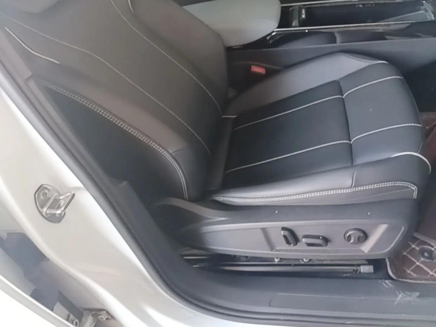 Volkswagen ID.4 X 2022 Pure Long-Range Version — миниатюра 19