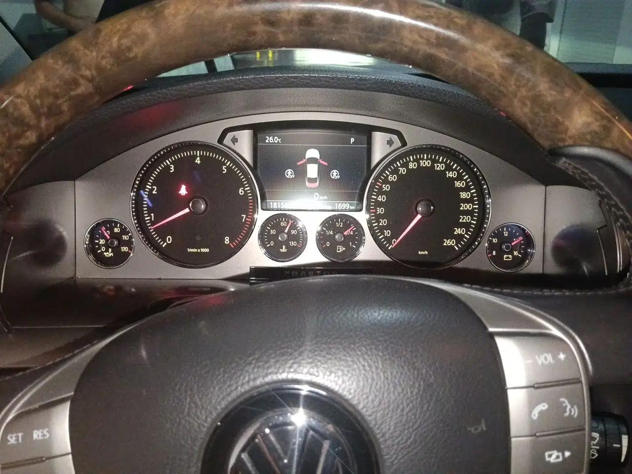 Volkswagen Phaeton 2011 3.6L V6 5-Seater Extended Business Edition — миниатюра 11
