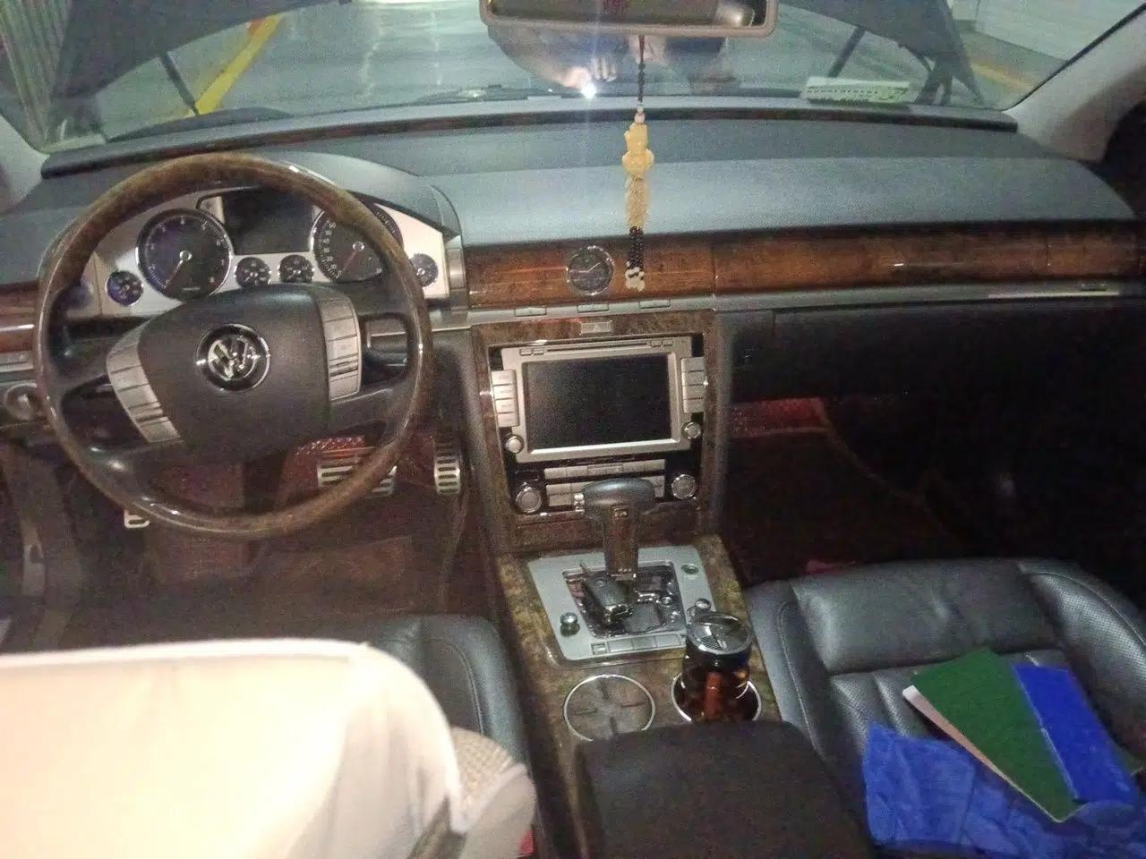 Volkswagen Phaeton 2011 3.6L V6 5-Seater Extended Business Edition — миниатюра 9