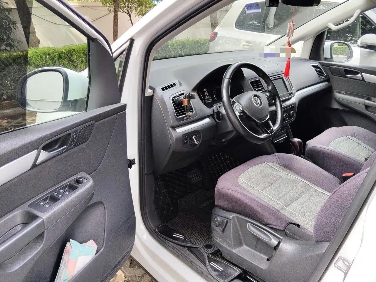 Volkswagen Sharan 2016 380TSI Comfort Edition 7-Seater — миниатюра 16