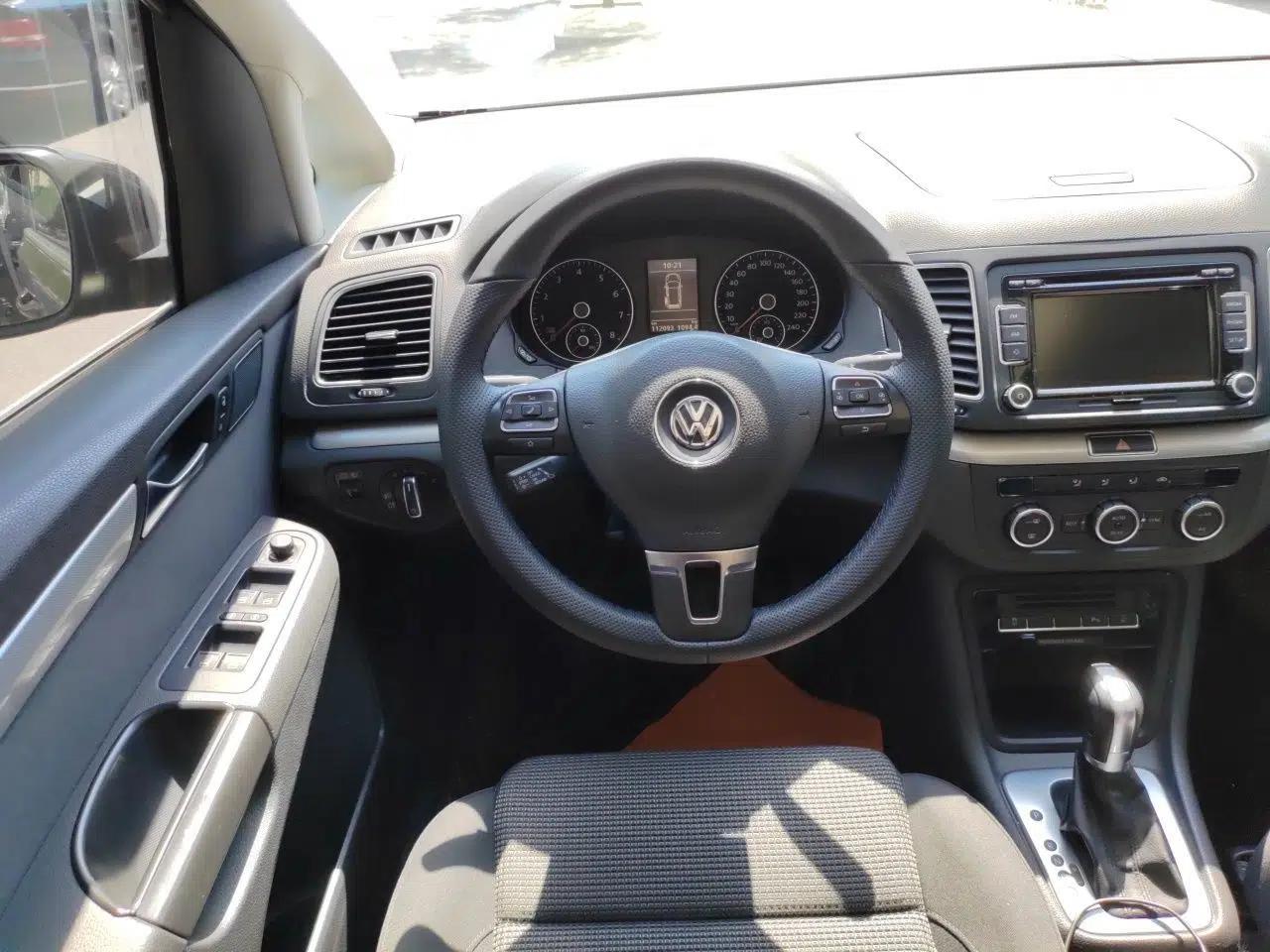 Volkswagen Sharan 2013 1.8TSI Standard Model — миниатюра 10