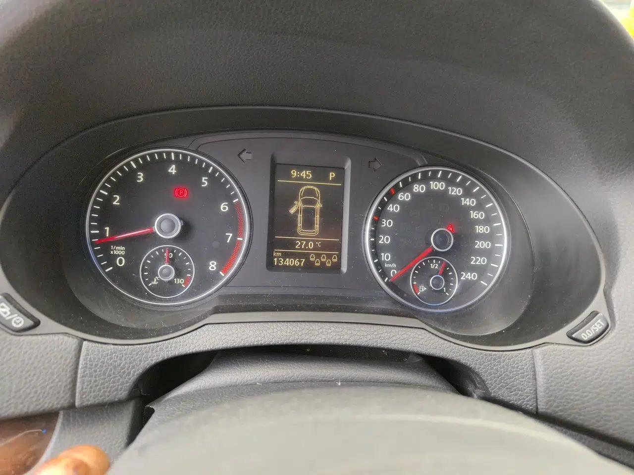 Volkswagen Sharan 2013 1.8TSI Comfort Model Euro IV — миниатюра 12