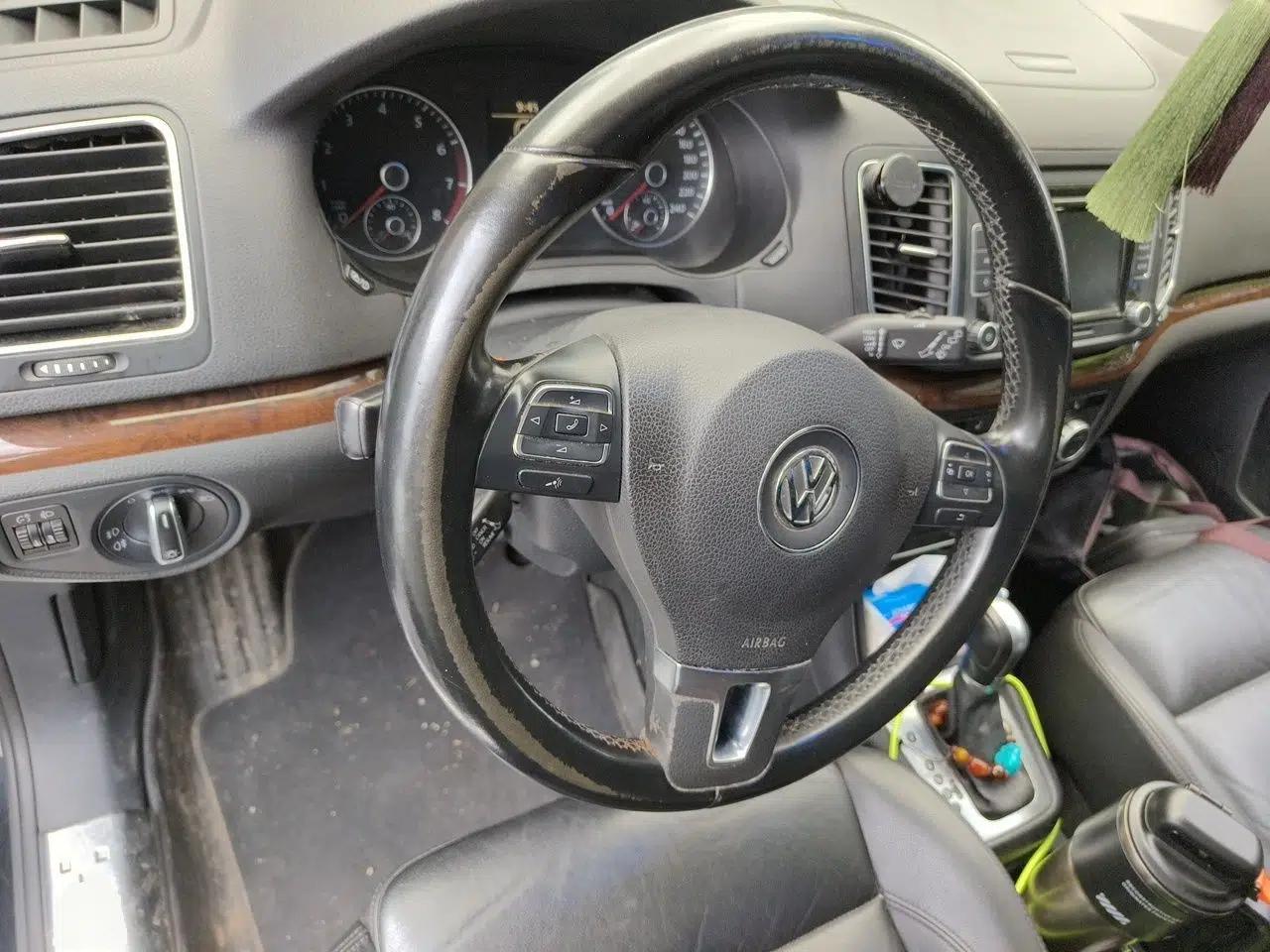 Volkswagen Sharan 2013 1.8TSI Comfort Model Euro IV — миниатюра 10