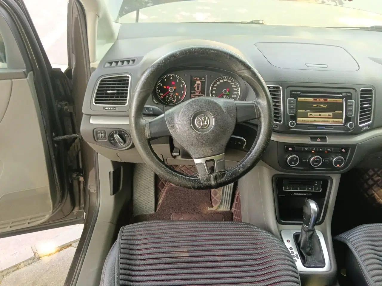 Volkswagen Sharan 2013 1.8TSI Standard Model Euro IV — миниатюра 10