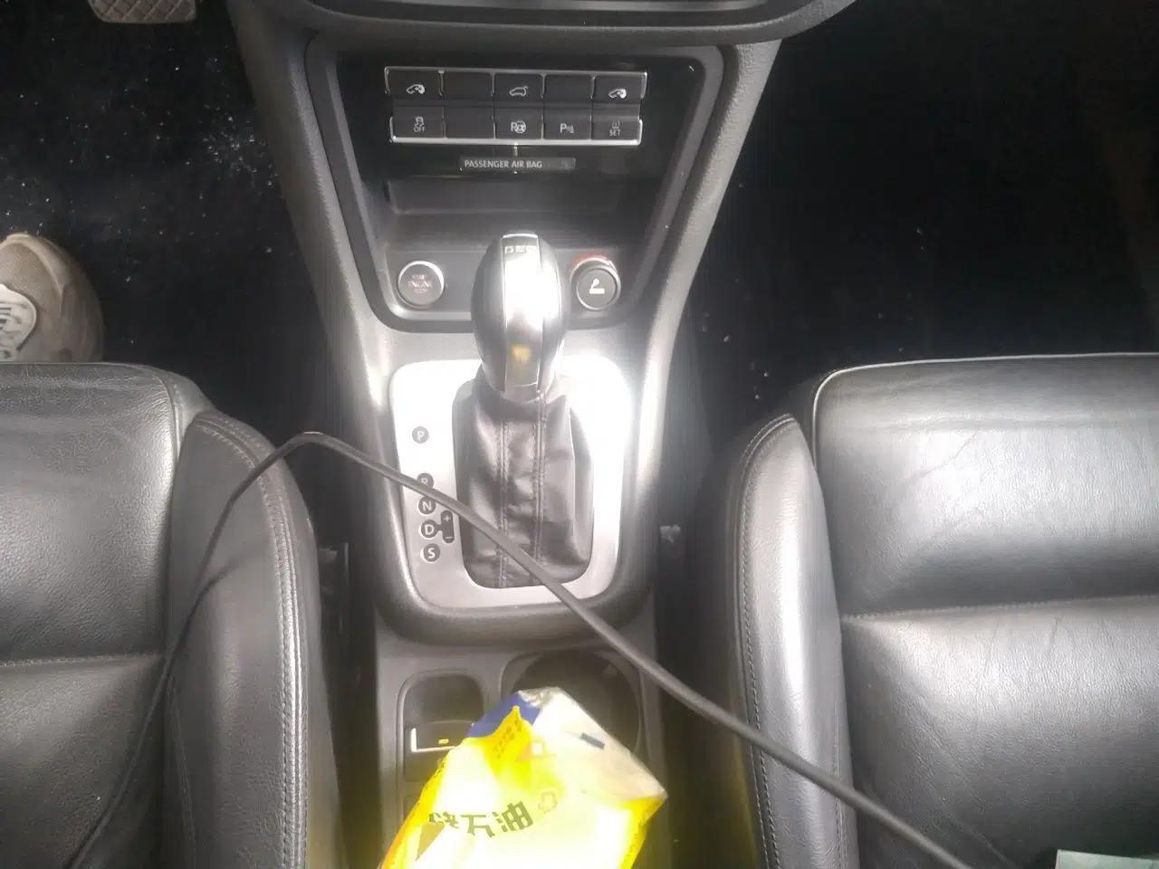 Volkswagen Sharan 2014 2.0 TSI Luxury Model — миниатюра 14