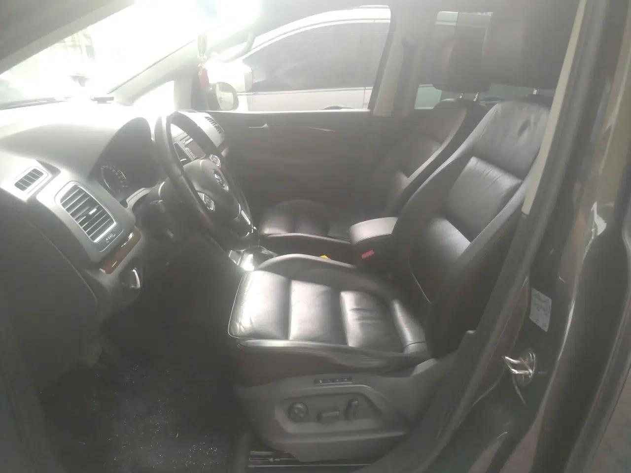 Volkswagen Sharan 2014 2.0 TSI Luxury Model — миниатюра 15