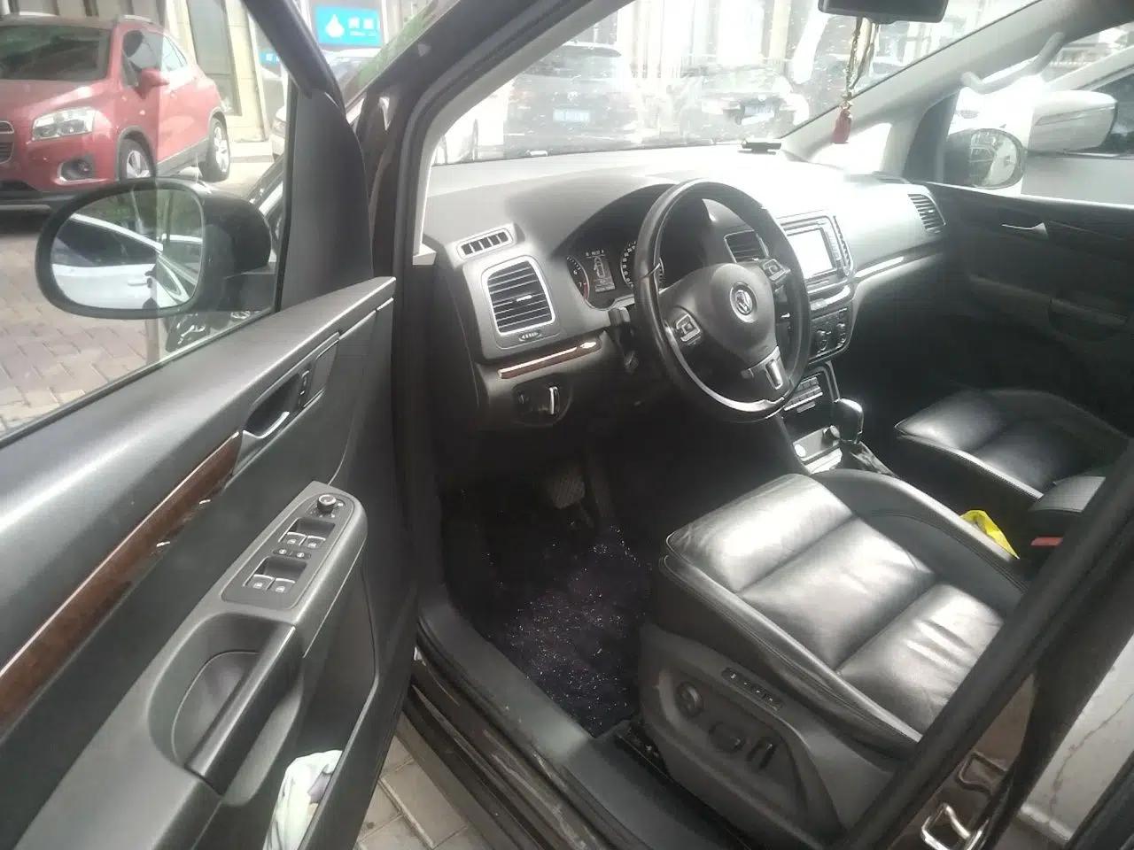 Volkswagen Sharan 2014 2.0 TSI Luxury Model — миниатюра 16
