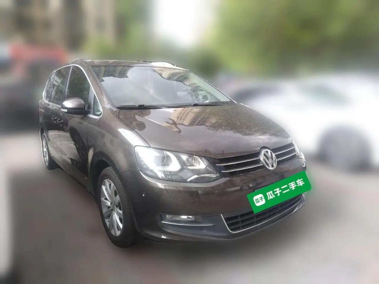 Volkswagen Sharan 2014 2.0 TSI Luxury Model — миниатюра 3
