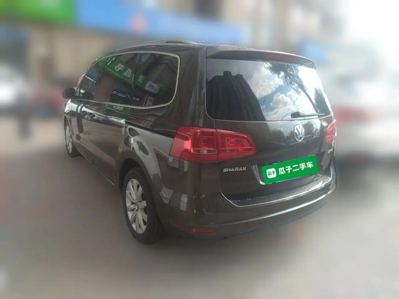 Volkswagen Sharan 2014 2.0 TSI Luxury Model — миниатюра 4