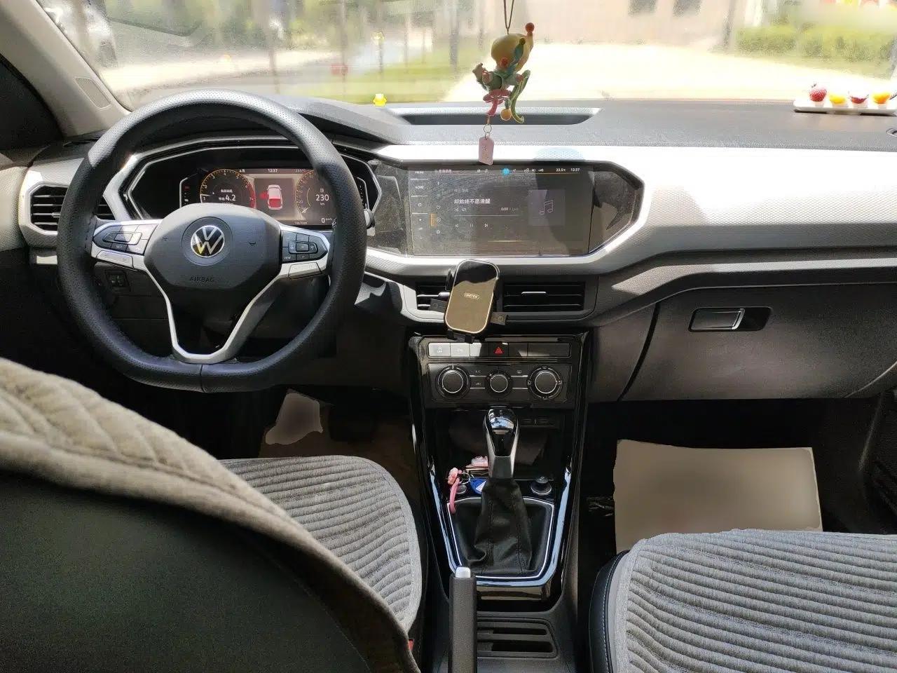 Volkswagen Tacqua 2023 200TSI DSG Joy-Connect Edition — миниатюра 9