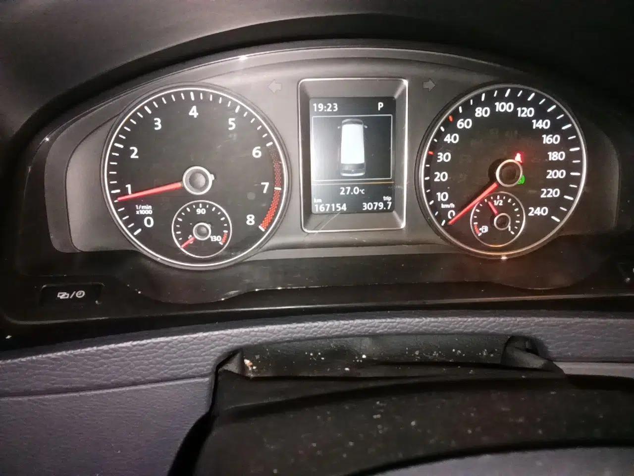 Volkswagen Multivan 2014 2.0 TSI Four-Wheel-Drive Executive Edition — миниатюра 12