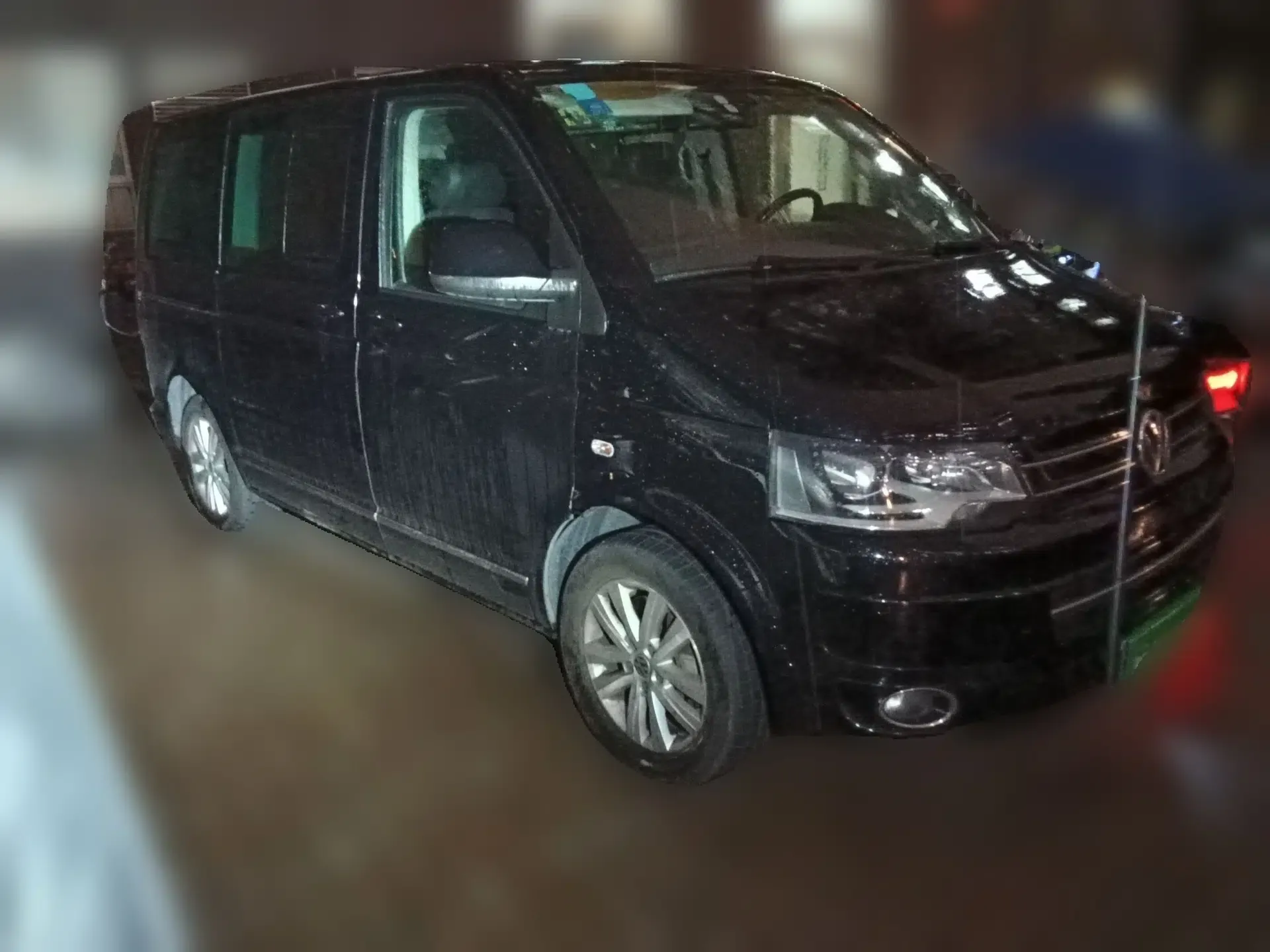 Volkswagen Multivan 2014 2.0 TSI Four-Wheel-Drive Executive Edition — миниатюра 3