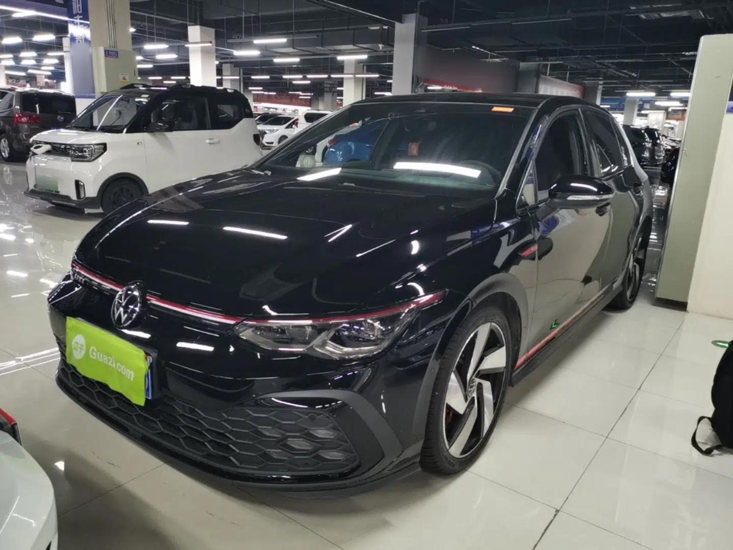Volkswagen Golf GTI 2023 380TSI DSG GTI — миниатюра 1