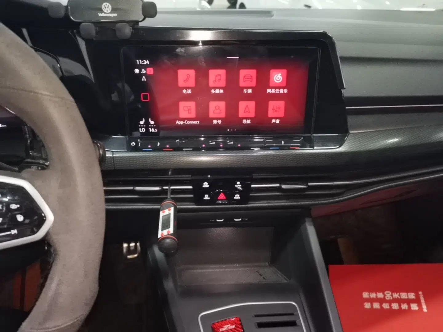 Volkswagen Golf GTI 2023 380TSI DSG GTI — миниатюра 15