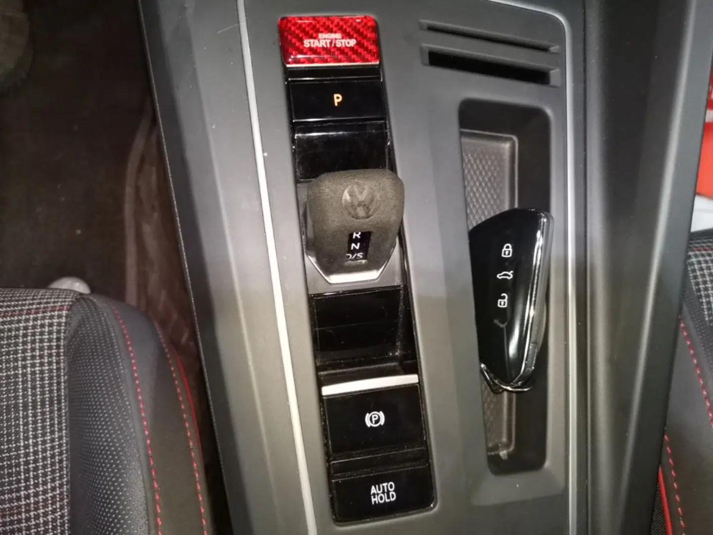 Volkswagen Golf GTI 2023 380TSI DSG GTI — миниатюра 16