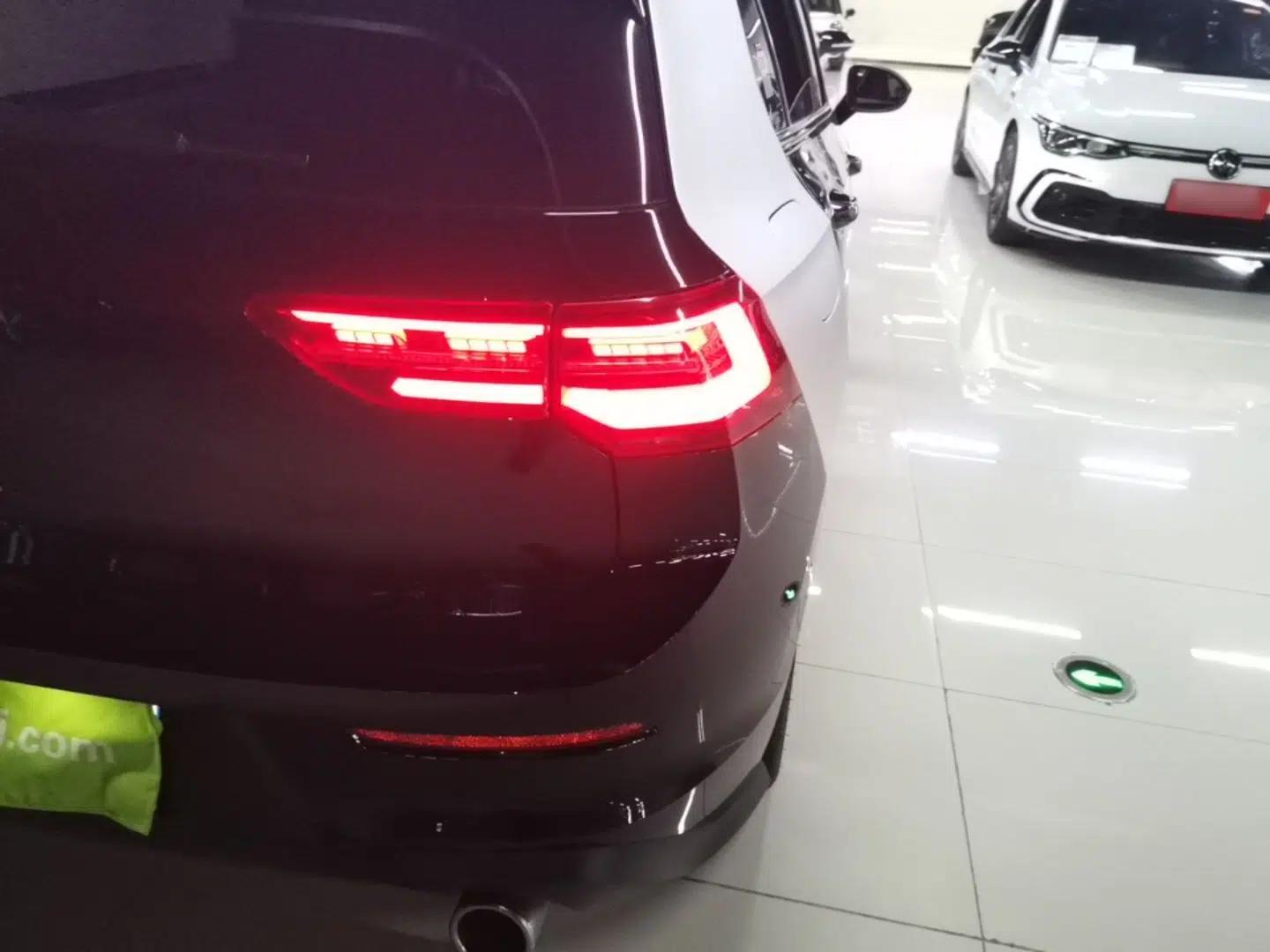 Volkswagen Golf GTI 2023 380TSI DSG GTI — миниатюра 9