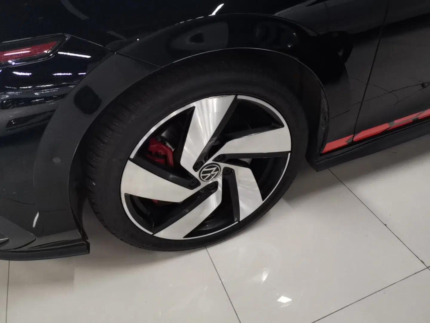 Volkswagen Golf GTI 2023 380TSI DSG GTI — миниатюра 10
