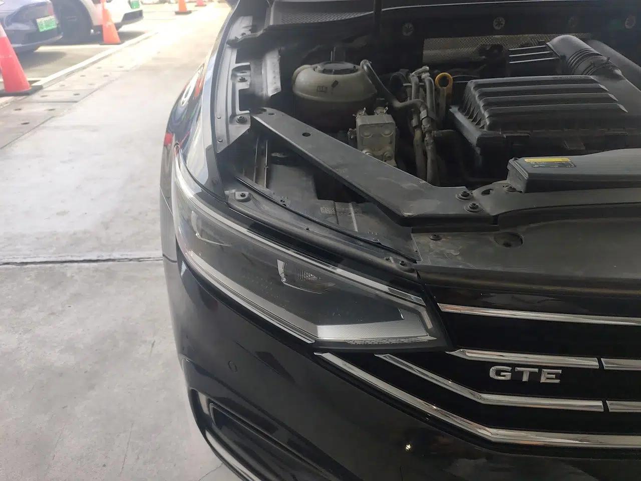 Volkswagen Magotan GTE Plug-in Hybrid 2020 GTE Luxury Model — миниатюра 7